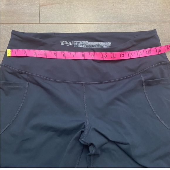 Victoria’s Secret Sport Leggings - Picture 3 of 8